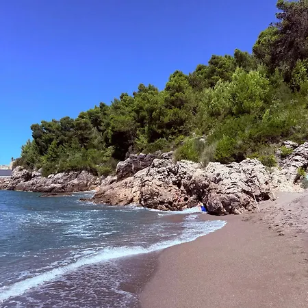 Rana Hedhun Seaside 1 Apartment